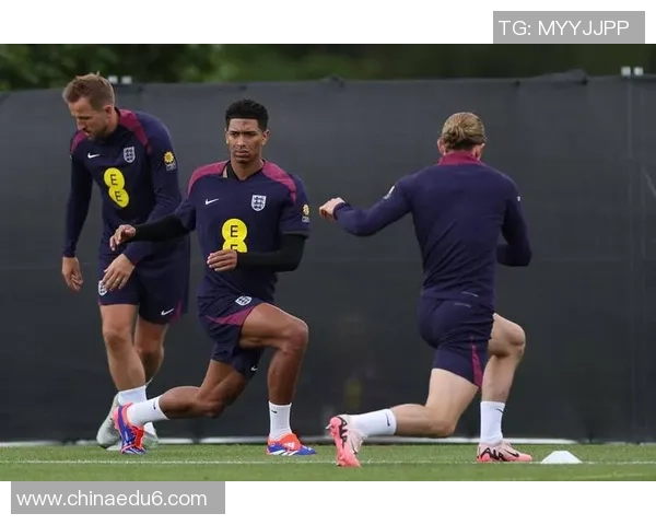 十大足球球星坑爹瞬间揭秘 他们的失误让球迷崩溃不已 十大足球球星坑爹瞬间揭秘 他们的失误让球迷崩溃不已